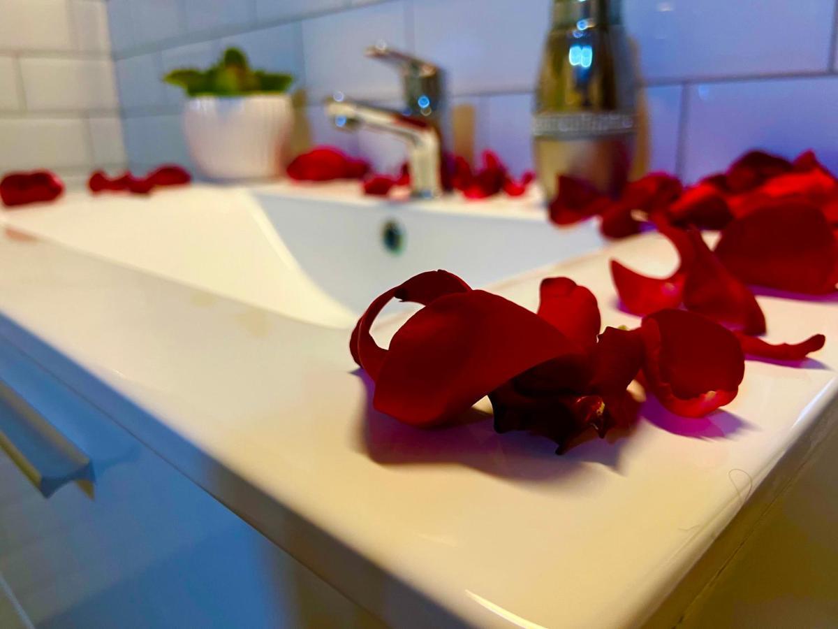 에게르잘록 Zoeld Sziget Wellness B&B 외부 사진
