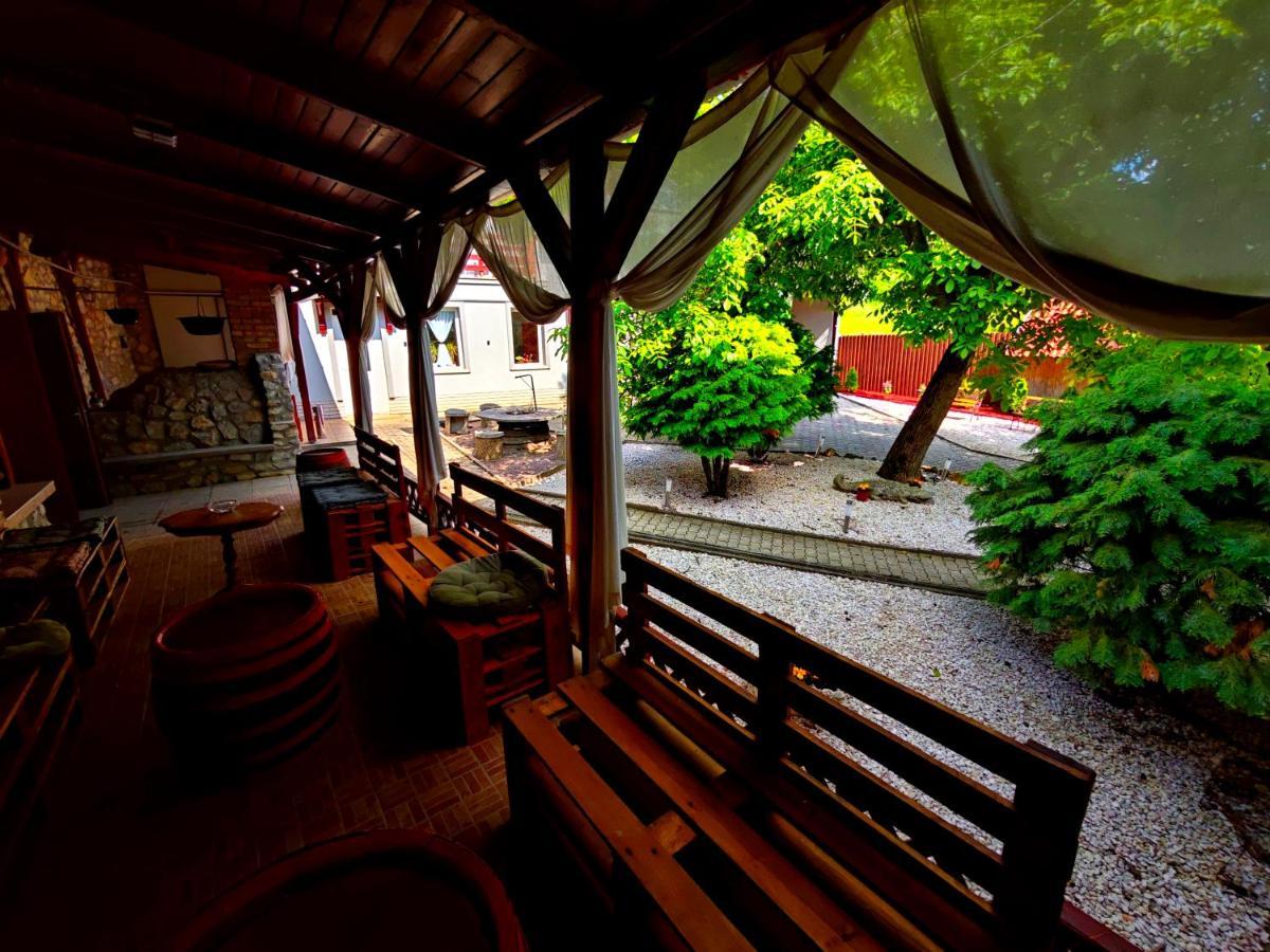 에게르잘록 Zoeld Sziget Wellness B&B 외부 사진