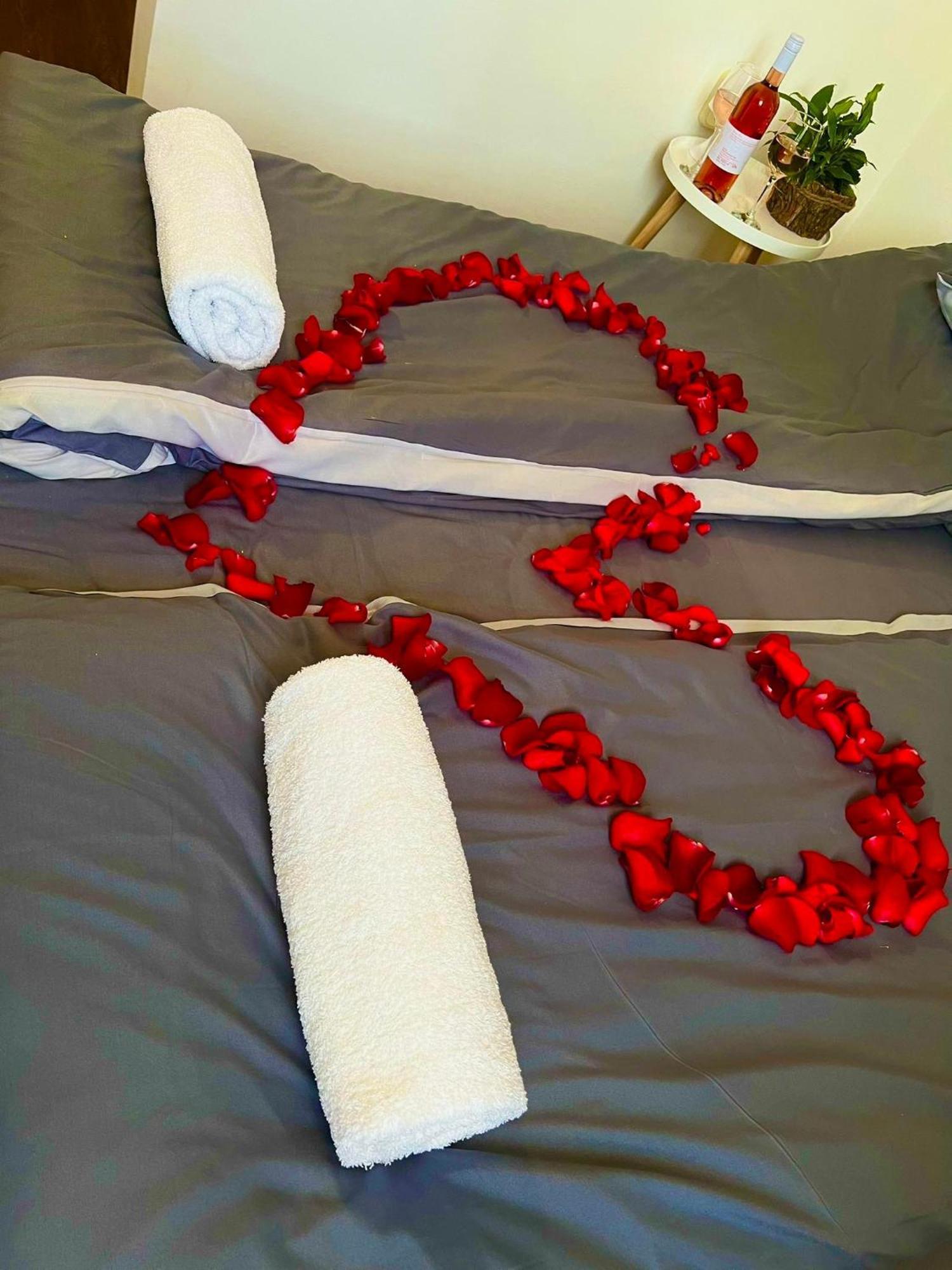 에게르잘록 Zoeld Sziget Wellness B&B 외부 사진